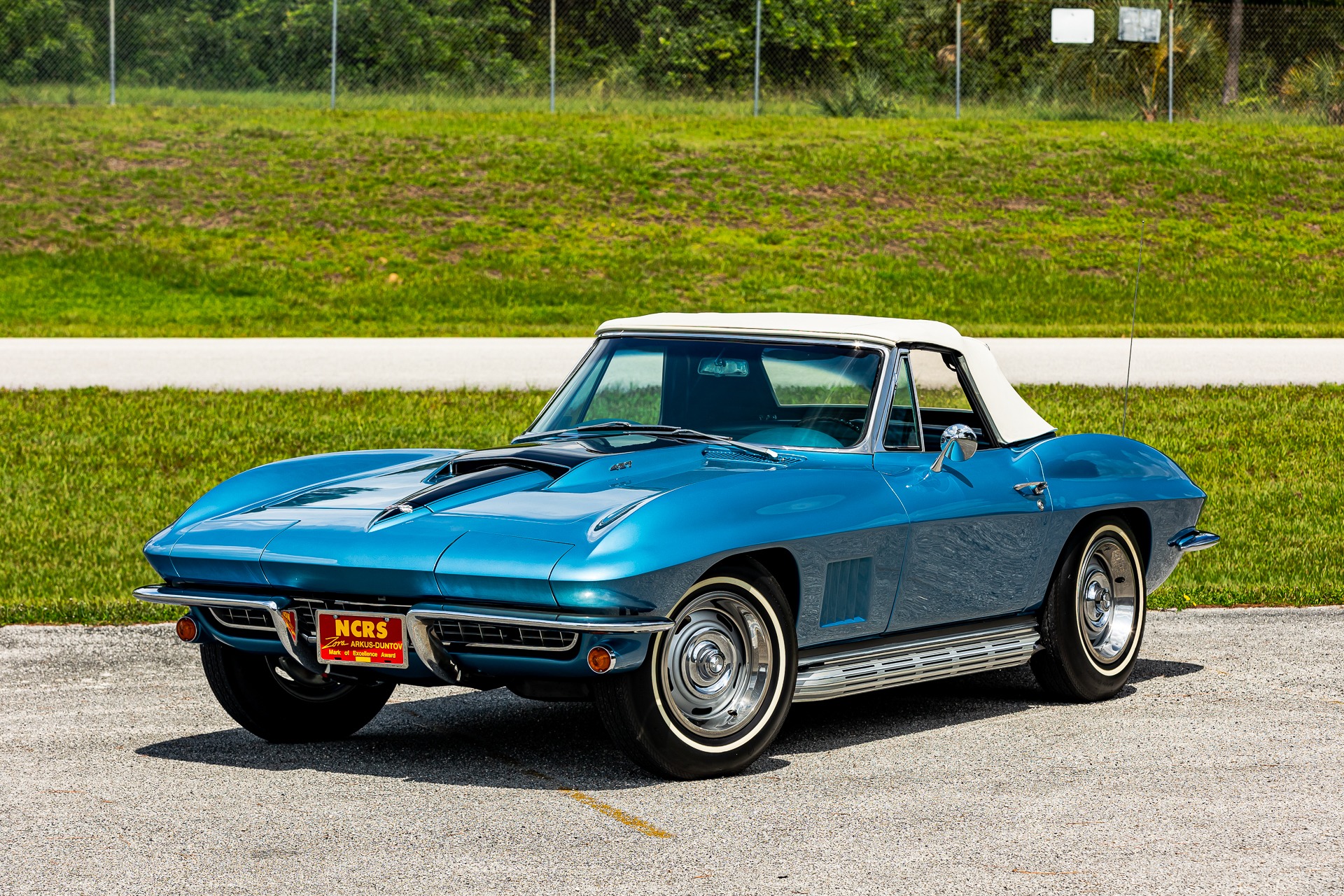 Used 1967 Chevrolet Corvette L71 427/435 for sale Call for price at McLaren Orlando LLC in Titusville FL 32780 1