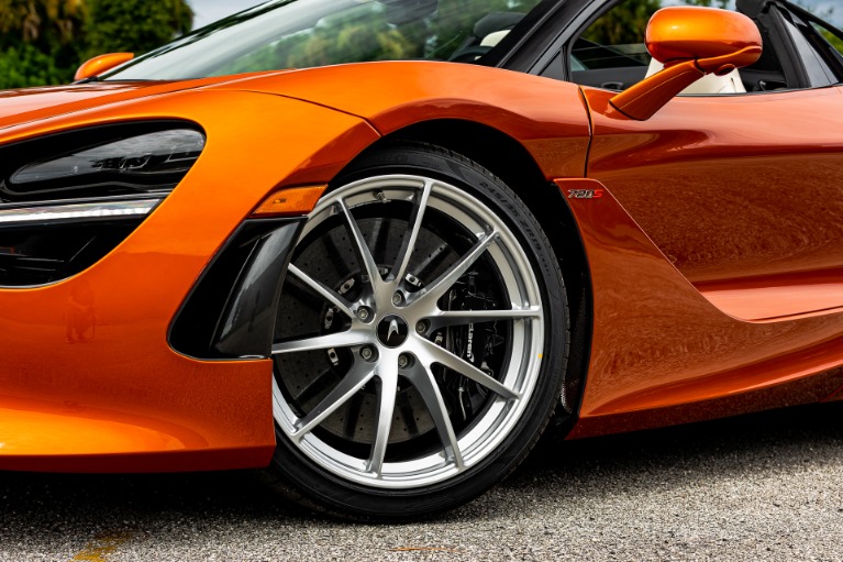 New 2021 McLaren 720S Spider Luxury for sale Call for price at McLaren Orlando LLC in Titusville FL 32780 3