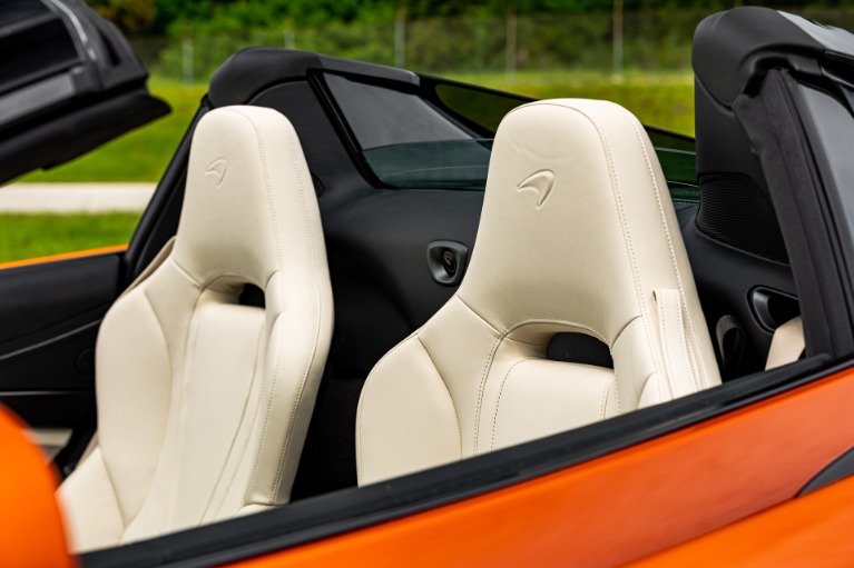 New 2021 McLaren 720S Spider Luxury for sale Call for price at McLaren Orlando LLC in Titusville FL 32780 4