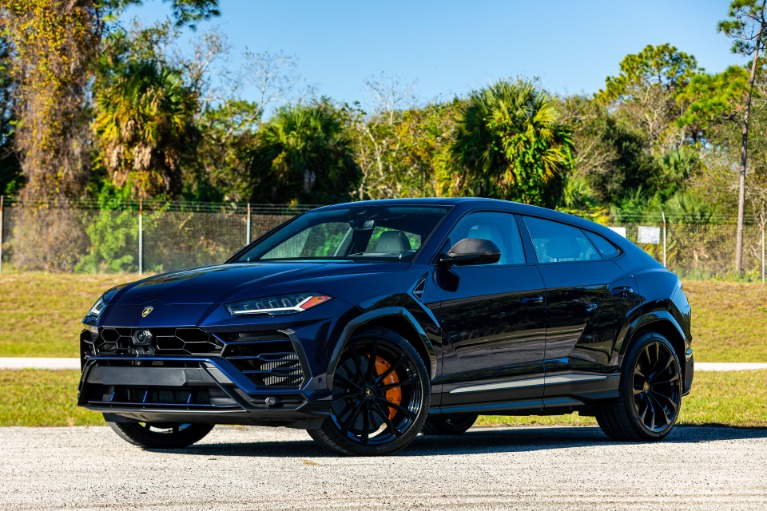 Used 2019 Lamboghini Urus for sale Sold at McLaren Orlando LLC in Titusville FL 32780 3