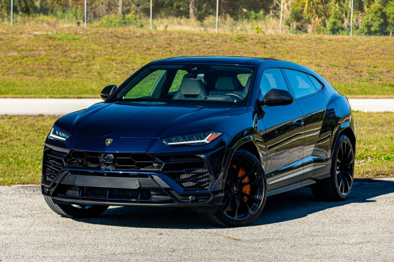 Used 2019 Lamboghini Urus for sale Sold at McLaren Orlando LLC in Titusville FL 32780 4