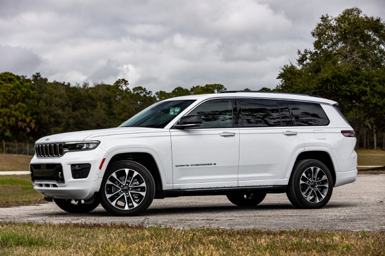 Used 2021 Jeep Grand Cherokee L Overland for sale Sold at McLaren Orlando LLC in Winter Park FL 32789 2