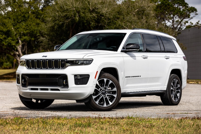 Used 2021 Jeep Grand Cherokee L Overland for sale Sold at McLaren Orlando LLC in Titusville FL 32780 3