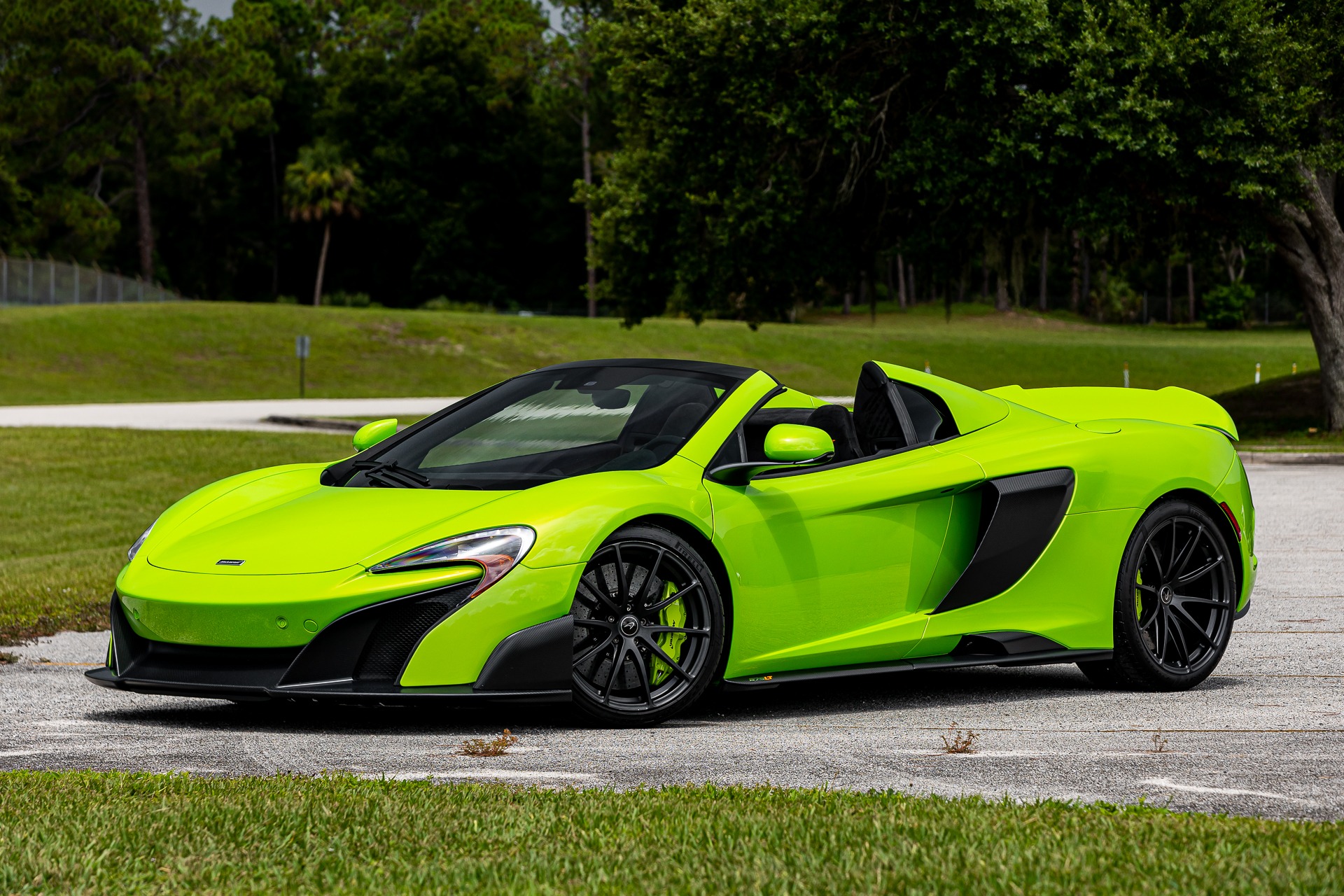 Used 2016 McLaren 675LT Spider for sale $298,880 at McLaren Orlando LLC in Titusville FL 32780 1