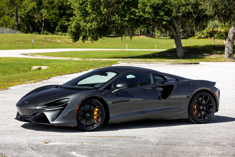 New 2023 McLaren Artura for sale $272,100 at McLaren Orlando LLC in Titusville FL 32780 3