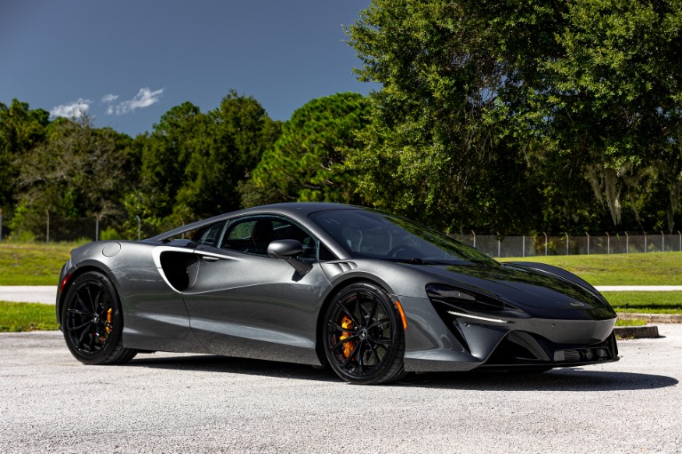 New 2023 McLaren Artura for sale $272,100 at McLaren Orlando LLC in Titusville FL 32780 4
