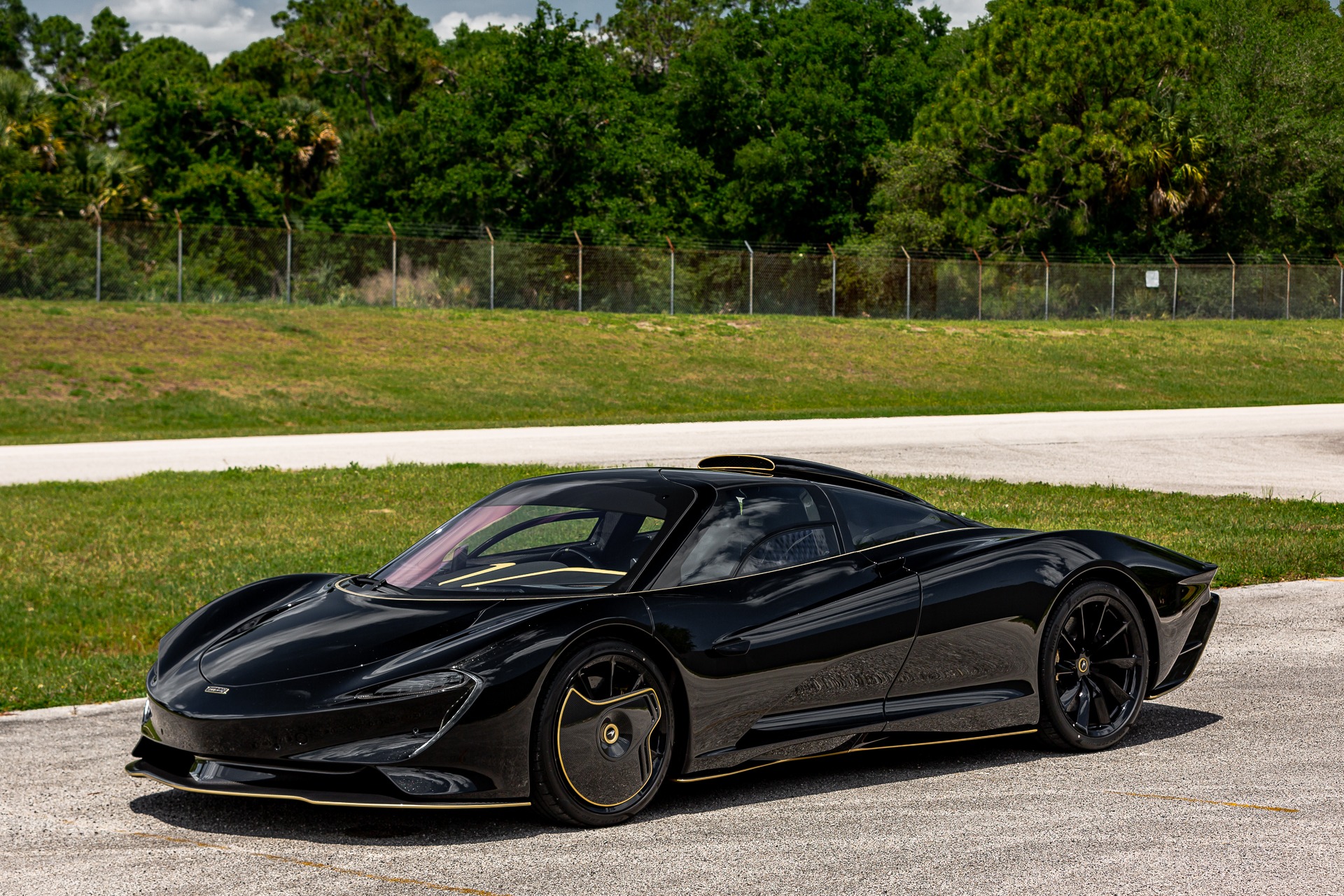 Used 2020 McLaren Speedtail Bespoke for sale $3,750,000 at McLaren Orlando LLC in Titusville FL 32780 1