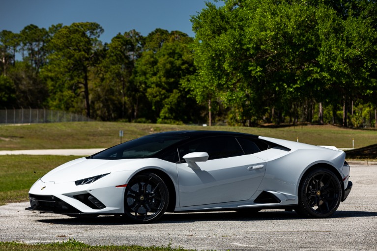 Used 2022 Lamborghini Huracan EVO RWD for sale Sold at McLaren Orlando LLC in Titusville FL 32780 3