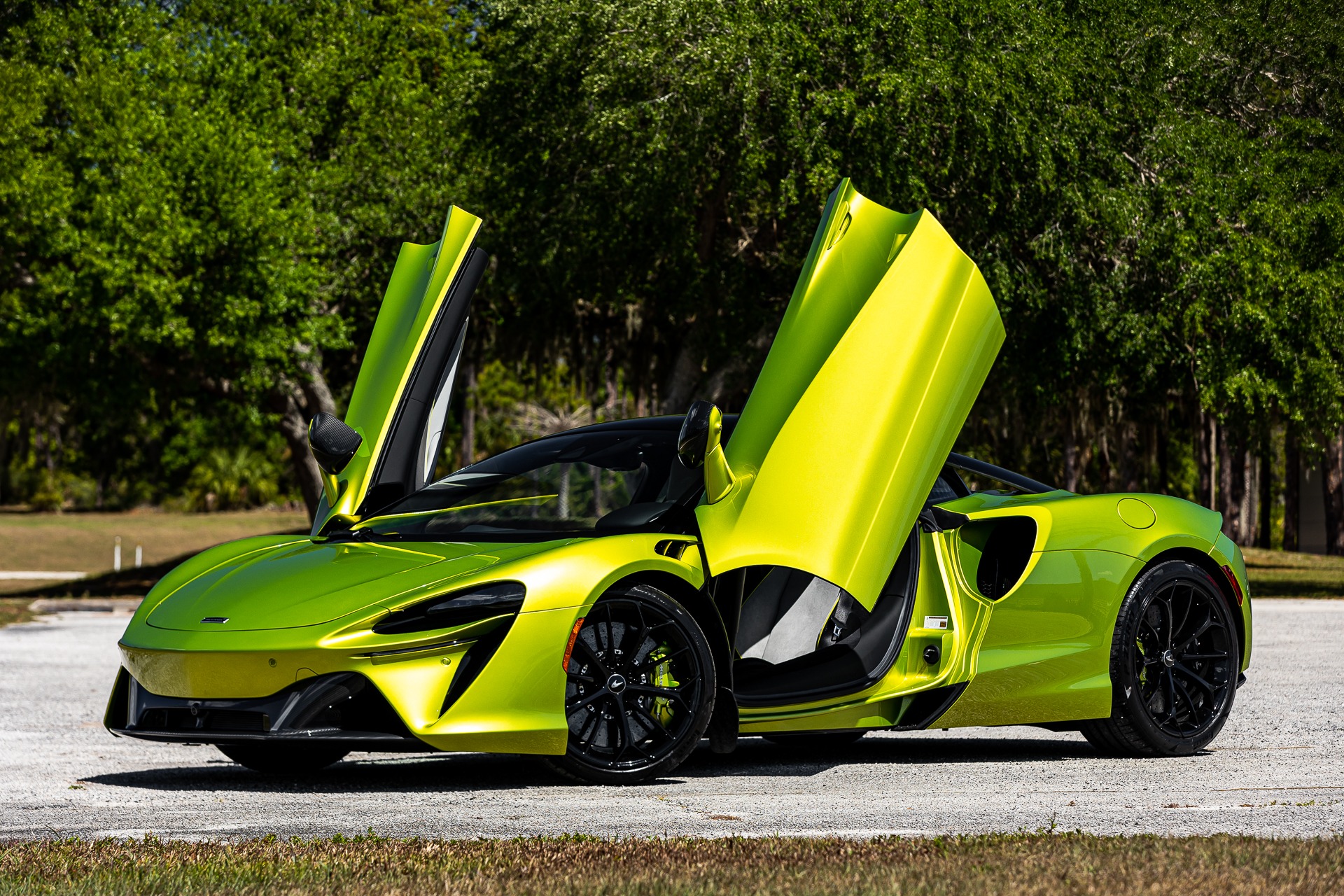 Certified 2023 McLaren Artura Techlux with VIN SBM16AEA2PW001160 for sale in Titusville, FL