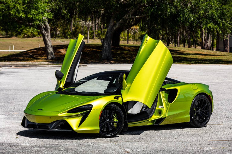 New 2023 McLaren Artura for sale $302,985 at McLaren Orlando LLC in Titusville FL