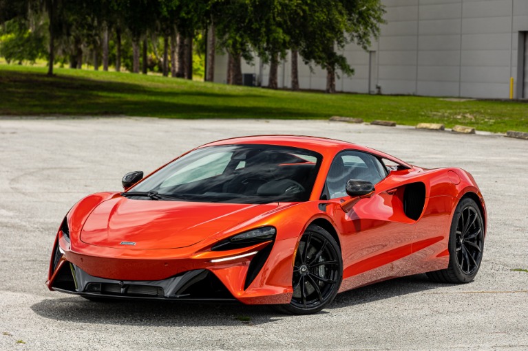 Used 2023 McLaren Artura for sale $259,990 at McLaren Orlando LLC in Titusville FL 32780 4