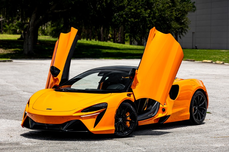 Used 2023 McLaren Artura TECHLUX for sale Sold at McLaren Orlando LLC in Winter Park FL 32789 4
