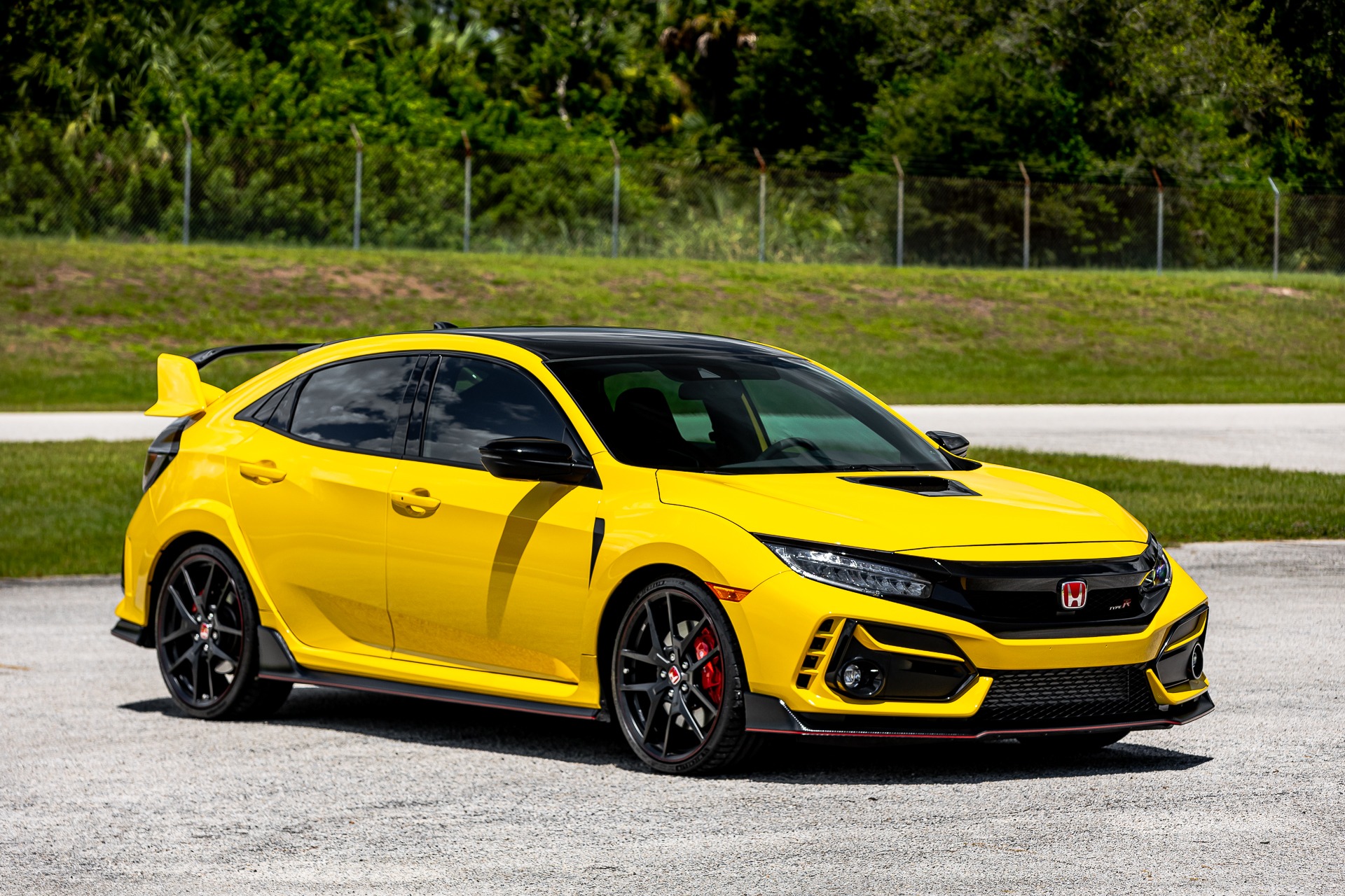 Used 2021 Honda Civic Type R Limited Edition for sale $53,550 at McLaren Orlando LLC in Titusville FL 32780 1