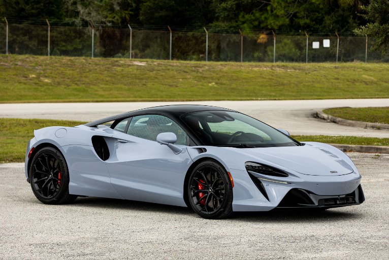 New 2023 McLaren Artura TechLux for sale Sold at McLaren Orlando LLC in Titusville FL 32780 3