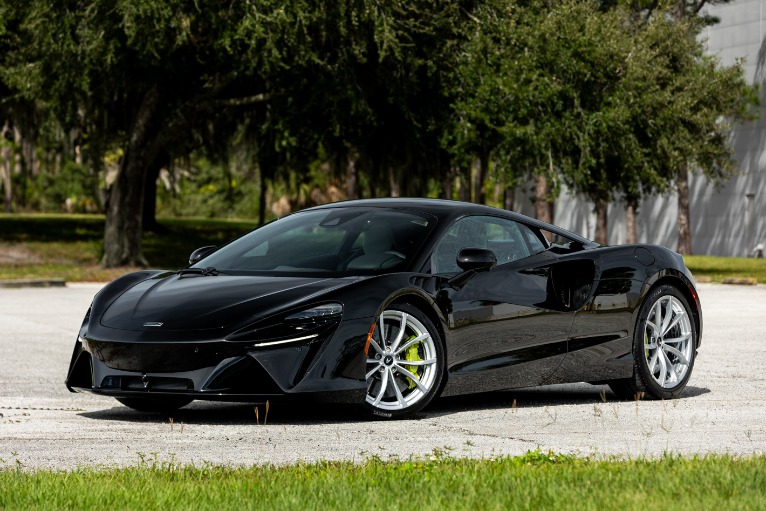 New 2024 McLaren Artura for sale $273,068 at McLaren Orlando LLC in Titusville FL 32780 3