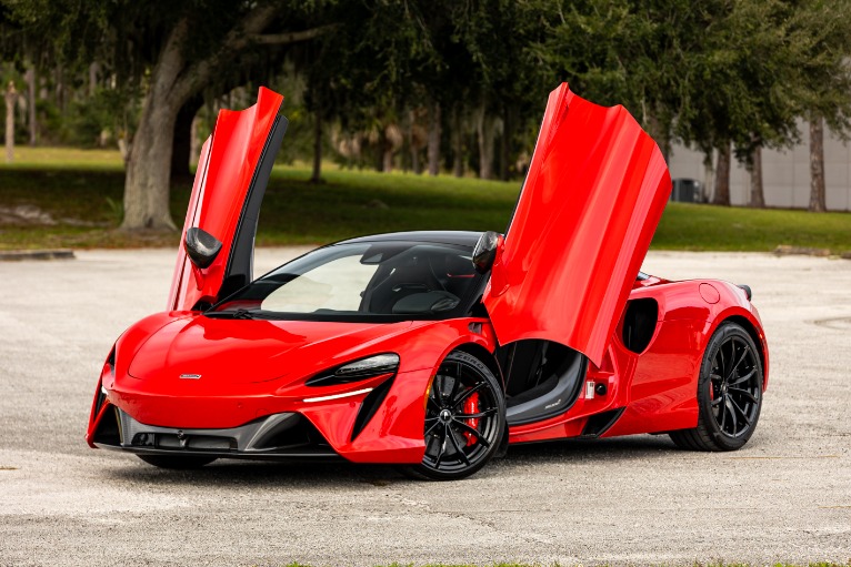 New 2024 McLaren Artura TechLux for sale $314,550 at McLaren Orlando LLC in Titusville FL 32780 3