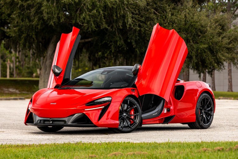 New 2024 McLaren Artura TechLux for sale $314,550 at McLaren Orlando LLC in Titusville FL 32780 4