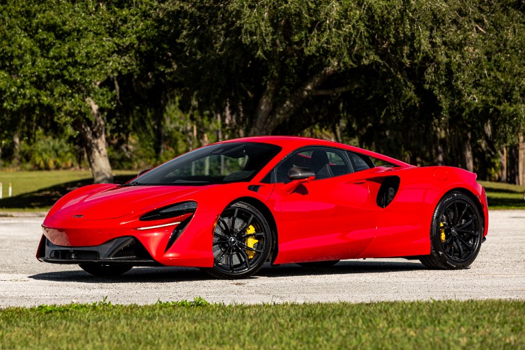 New 2023 McLaren Artura for sale $301,035 at McLaren Orlando LLC in Titusville FL 32780 4