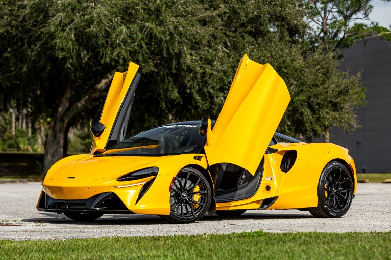 New 2023 McLaren Artura for sale Sold at McLaren Orlando LLC in Titusville FL 32780 3