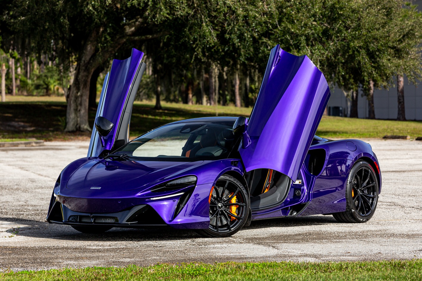 New 2024 McLaren Artura for sale $290,058 at McLaren Orlando LLC in Titusville FL 32780 1