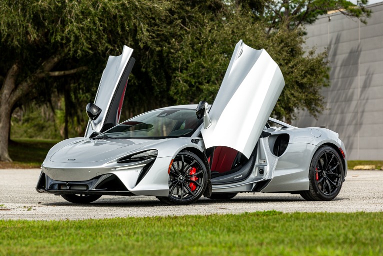 New 2023 McLaren Artura for sale Sold at McLaren Orlando LLC in Winter Park FL 32789 1