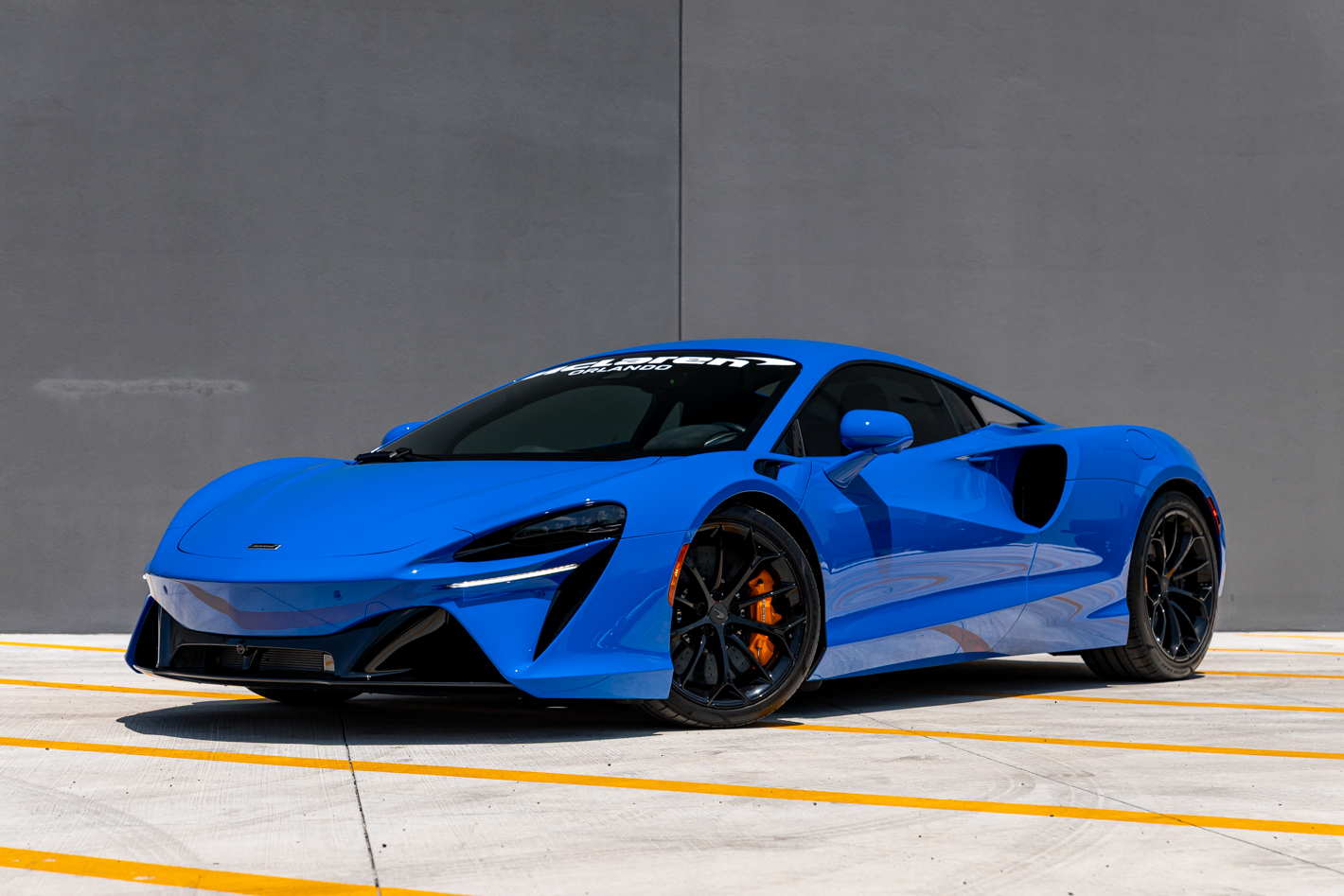 Certified 2023 McLaren Artura Performance with VIN SBM16AEA1PW000954 for sale in Titusville, FL
