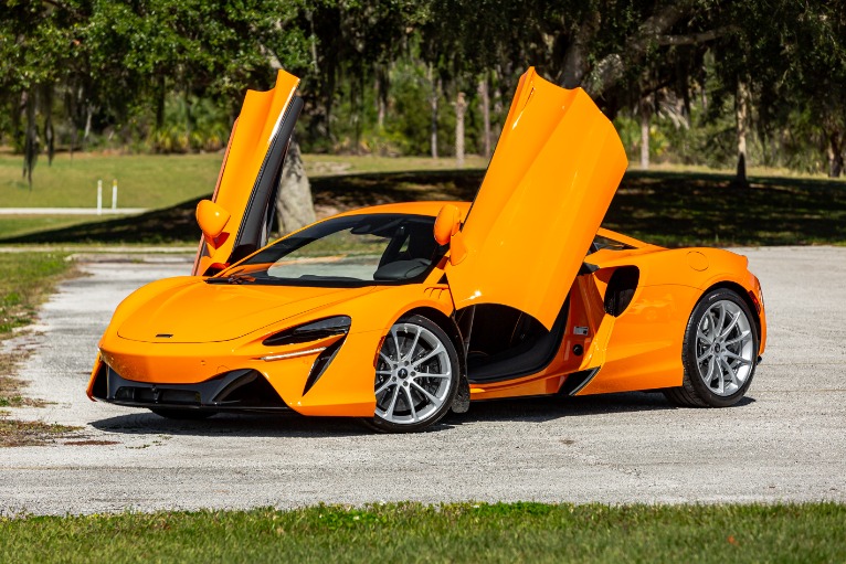 New 2024 McLaren Artura for sale Sold at McLaren Orlando LLC in Titusville FL 32780 3