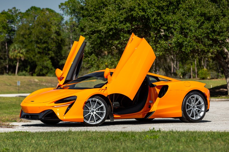 New 2024 McLaren Artura for sale $262,108 at McLaren Orlando LLC in Titusville FL 32780 4