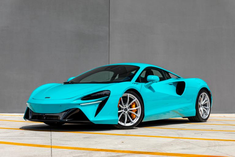 Used 2023 McLaren Artura Vision for sale $227,550 at McLaren Orlando LLC in Winter Park FL 32789 2