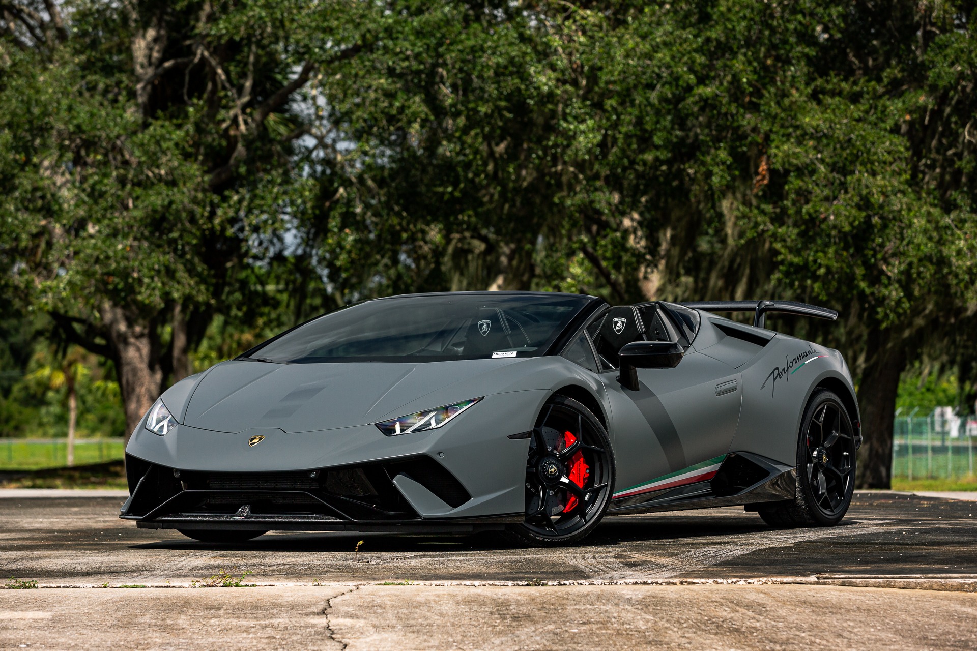 Used 2018 Lamborghini Huracan LP 640-4 Performante Spyder for sale Sold at McLaren Orlando LLC in Titusville FL 32780 1