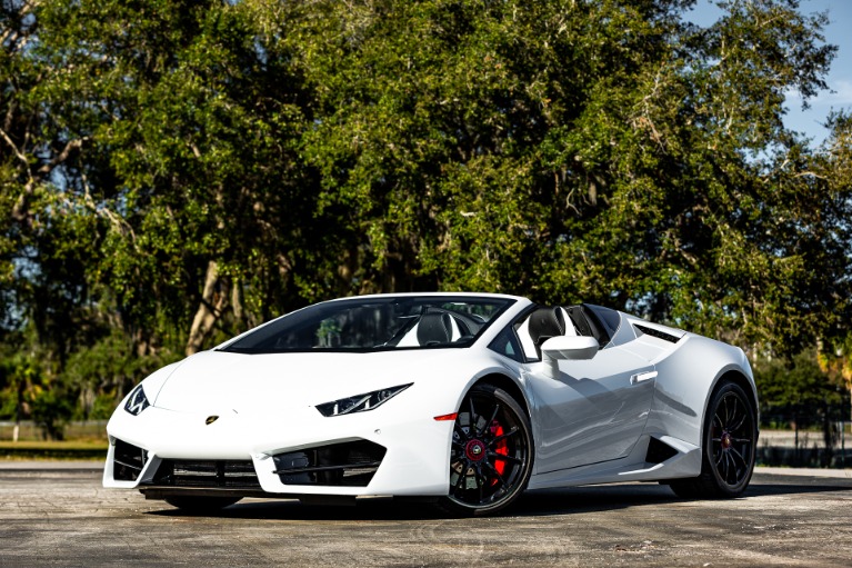 Used 2019 Lamborghini Huracan LP 580-2 Spyder for sale Sold at McLaren Orlando LLC in Titusville FL 32780 3